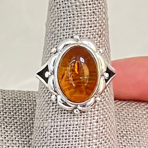 Anello Halo con perline di ambra in argento sterling