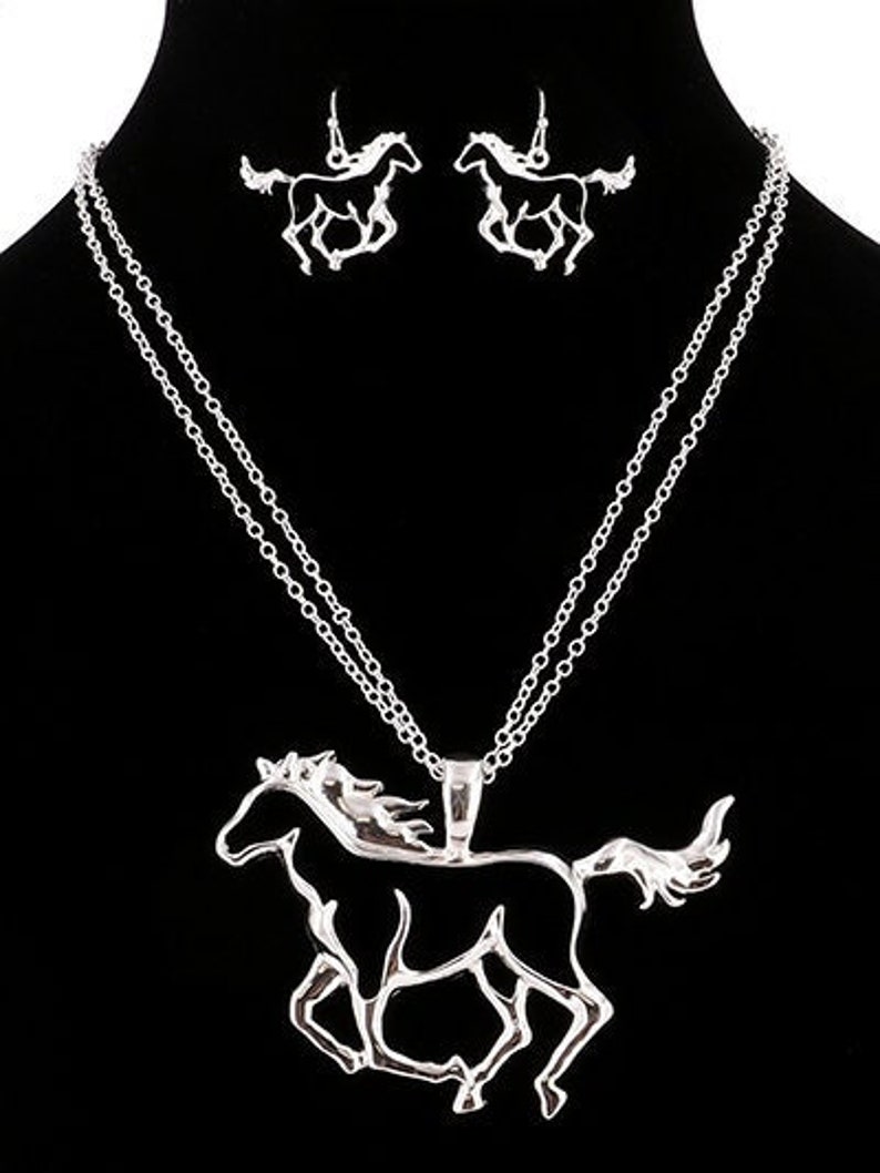 Fashion Western Horse Necklace Set, Silver Animal Horse Cut Out Womens