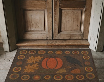 Primitive Pumpkin & Crow Rug - Primitive Decor, Colonial Folk Art, Rustic Fall, Farmhouse Decor, Early American, Penny Rug, Homespun Textile