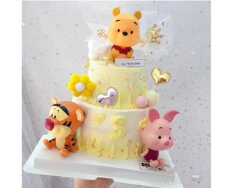 Winnie The Pooh Cake Topper Set