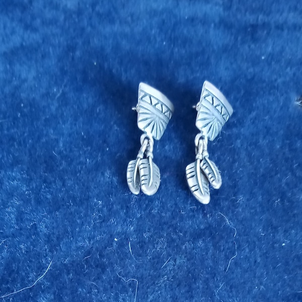 Vintage Masha Navaho Dangling 1 1/4" Earrings in 925 Silver