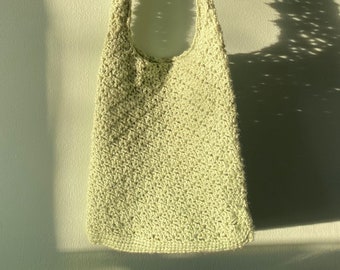 Shell-Stitch Crochet Bag