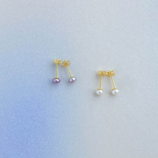 4mm Tiny Pearl Stud Earring - Dainty Freshwater Pearl Earrings - Minimalist Pearl Studs - Purple Pearl Earring- Everyday Wear Earrings