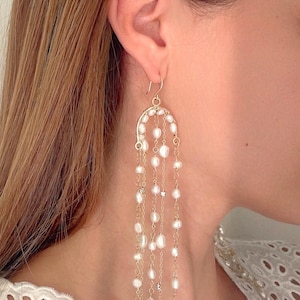White Freshwater Pearl Chandelier Drop Dangle Earrings, 14K Gold Filled Wire, Boho Wedding Earrings, Pearl Tassel Earring, Statement Wedding