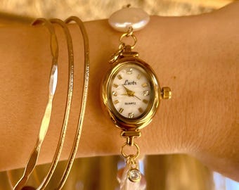 Gold Vintage Womens Watch, Pearl Watch, Dainty Watch, Dainty Gold Watch, Real Pearl Bracelet Watch