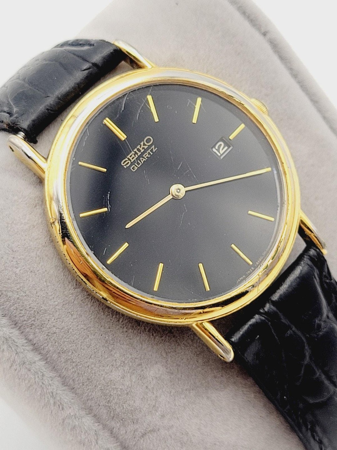 Seiko Quartz Men's Watch 7N29-8A00 Japan RARE Gold & Black
