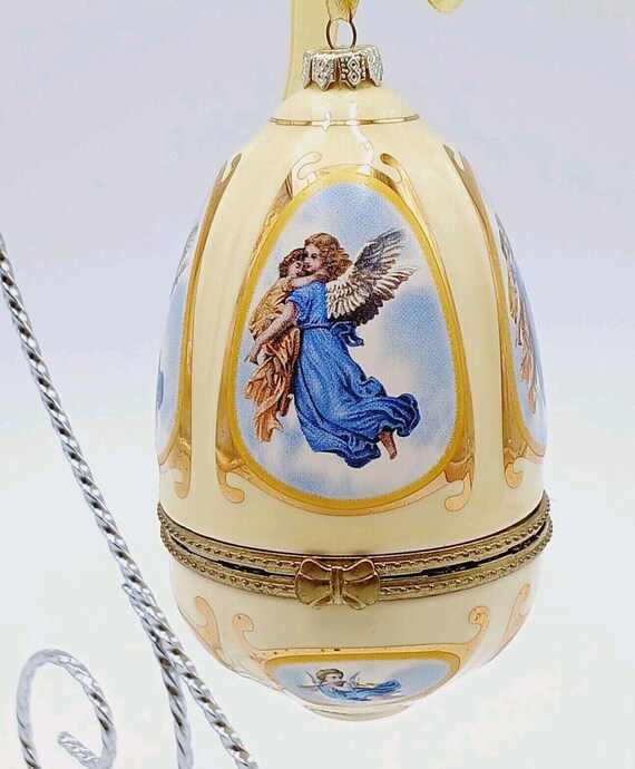 Mr. Christmas Musical Ornament Angel Egg Shaped Music /trinket Box