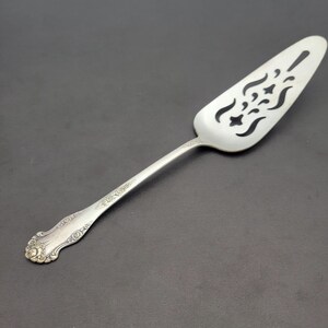 Ciasto / placek National Silver Holiday Server 1951 King Edward Rose