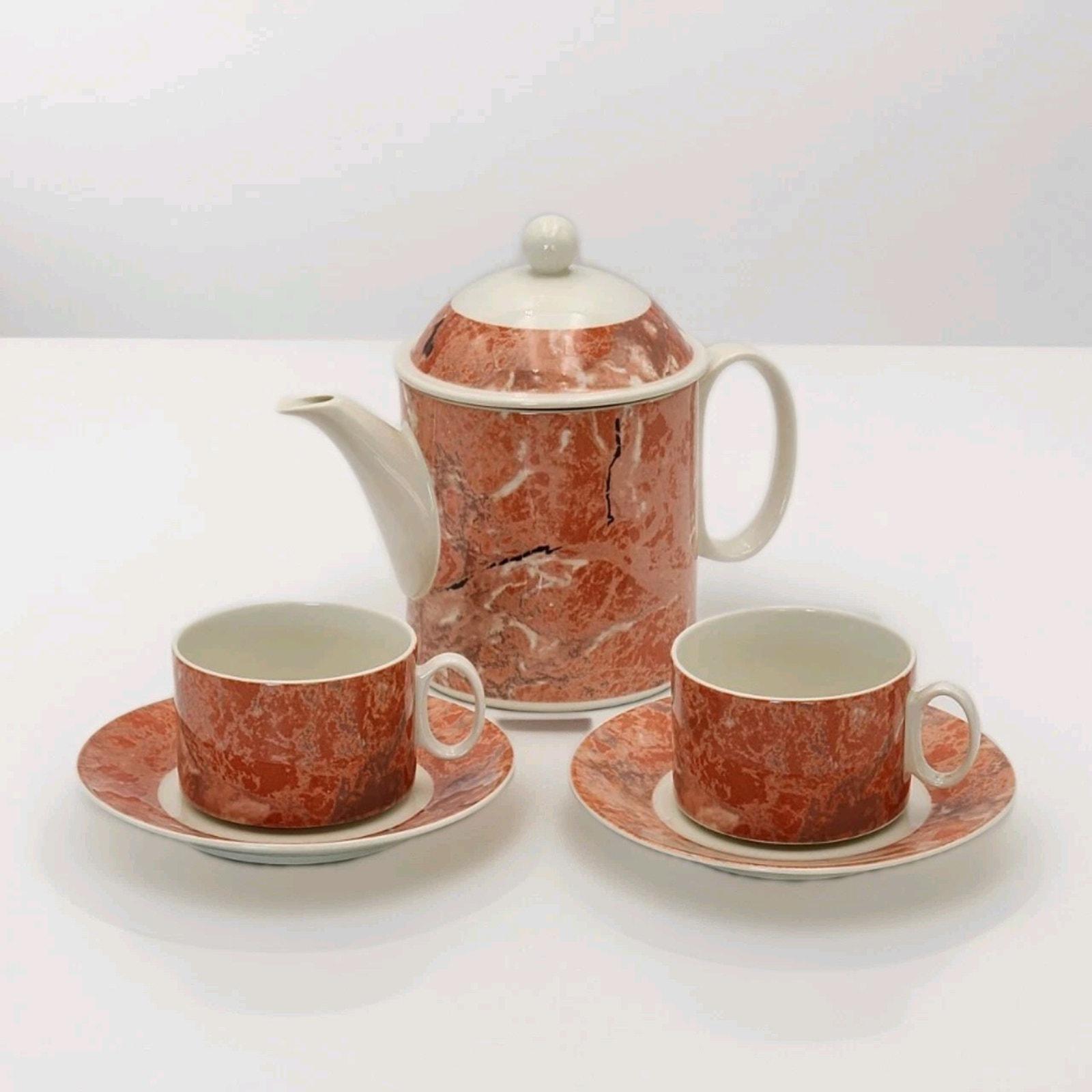Villeroy & Boch Siena カップ&ソーサーとプレート 2セット A collection of Villeroy & Boch Siena pattern dinner and tea