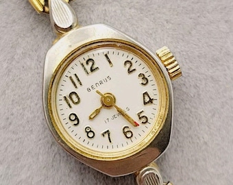 Timex Manual Vintage Wind up Gold Toned 23mm Women display picture 1