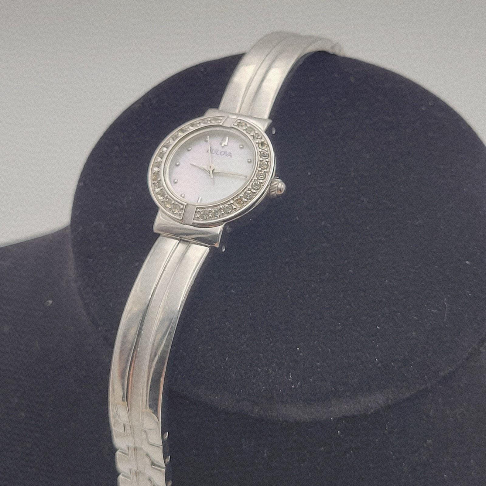 Bulova C899175 Woman Watch Quartz Silver Wristwatch Vtg Bulova C899175 Woman Watch Quartz Silver Wristwatch Vtg - Etsy main image 2