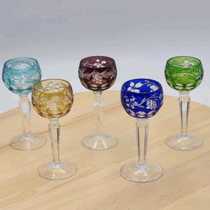 Juego de copas de cristal checo estilo bohemio vintage para licor: Copas de licor Rainbow Grapevine imagen 4