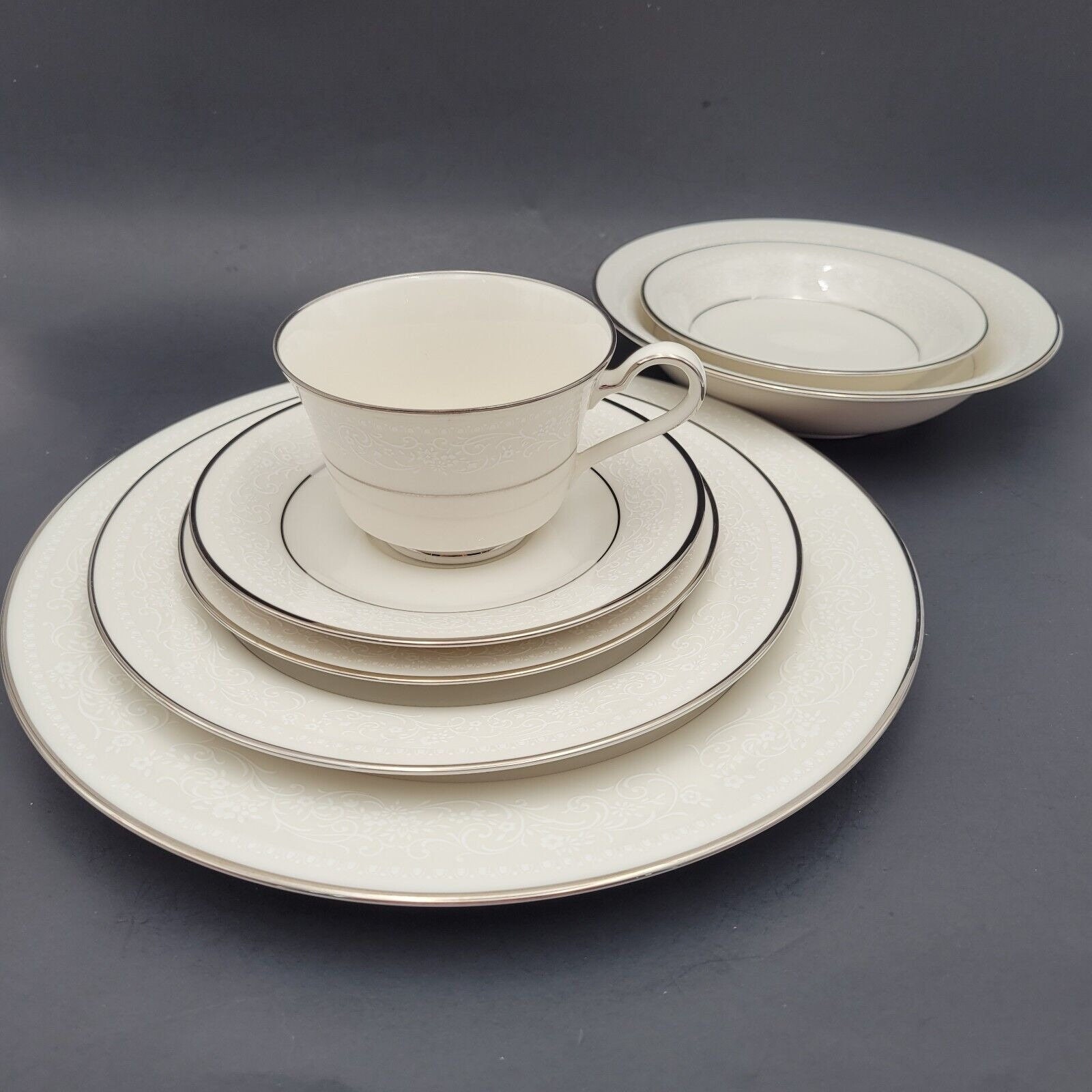 Noritake Ivory SORRENTO 7565 JAPAN Set of 7 Pieces Vintage Unique