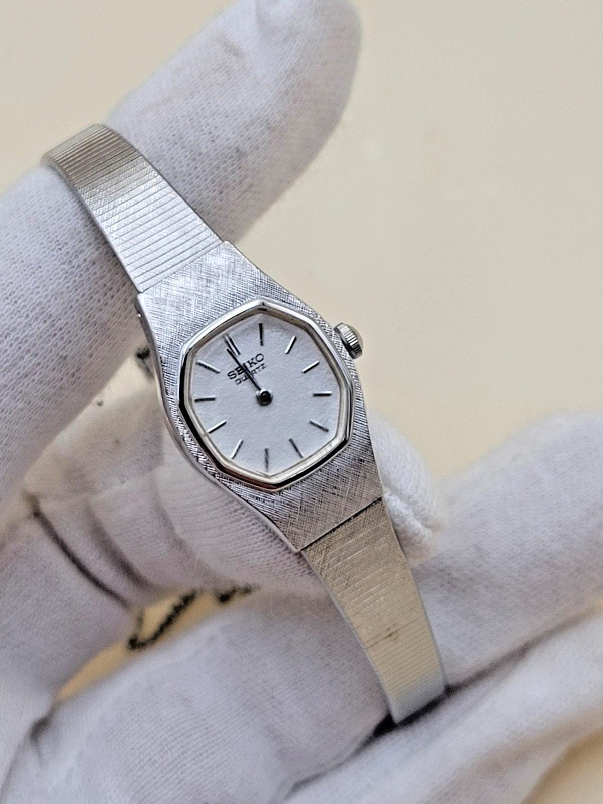 VTG Seiko Women's Quartz Dress Watch 5420-5059 Octagon Silver Tone