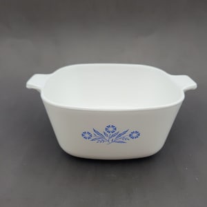 Vtg Corning Ware P-1 3/4-B Blue Cornflower 1-3/4 Quart Casserole Dish
