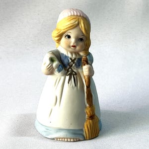 Jasco Merri-Bells Girl Cinderella Bisque Porcelain Vintage Figurine Bell 1978