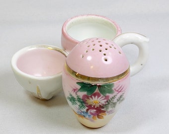 Coquetier et shaker trois compartiments roses à condiments vintage MCM France