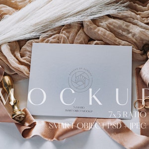 7x5 Horizontal Invitation Card Mockup, Boho Wedding Flatlay Mockup, Minimalist Neutre, Digital Download Photoshop PSD Smart Object et JPEG