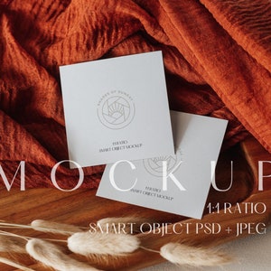 Quadratische Visitenkarte Mockup, 1:1 neutrale doppelseitige Karte, minimalistisches Boho Flatlay, digitaler Download Photoshop Smart Objekt und JPEG