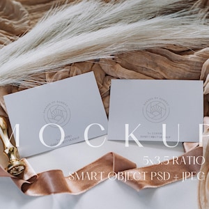 5x3.5 Doppelseitiges Karten Mockup, Boho Styled Mockup Flatlay, Neutrales stationäres Mockup, RSVP und Beilagenkarten, PSD Smart Object und JPEG