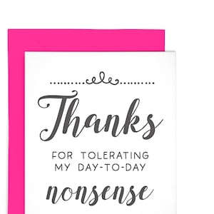 Merci d'avoir toléré mes absurdités quotidiennes, carte typographique amusante