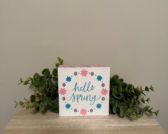 Floral Hello Spring Mini Wooden Tiered Tray Sign
