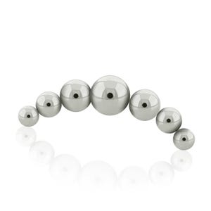 16g- 18g Threaded Accessories: Titanium Seven Ball 0.9mm threading pattern works with 18g and 16g threaded back