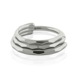 Anneau articulé triple biseauté en titane de qualité implantaire, 16 g, anneaux clicker pour piercings du cartilage, bijoux pour septum.