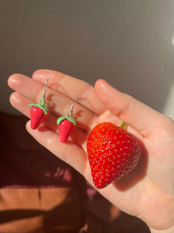 Etsy 2024 strawberry earrings