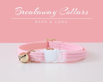 Collar de gato Breakaway con nombre grabado, juego de Collar de gato de liberación rápida, Collar de gatito personalizado de pana rosa fuerte con pajarita de campana