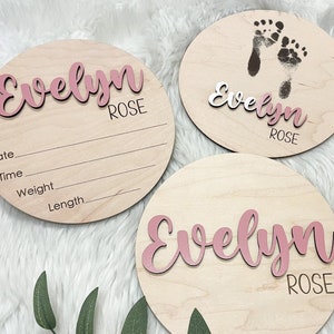 Baby Name Plate Announcement Sign, Birth Announcement, Baby Name Sign for Hospital, Newborn Footprint Sign, Baby Shower Gift, Name Reveal