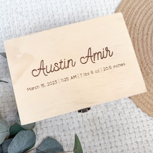 Caja de recuerdos para bebé, caja de madera grabada para recién nacidos, regalo único para baby shower, caja personalizada con nombre de bebé, idea de regalo para recién nacidos