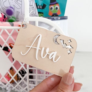 Trick or Treat Bag Tags, Halloween Favor Tags, Boo Basket Tag, Halloween Basket Charm, Personalized Halloween Wood Tag, Custom Name Tag