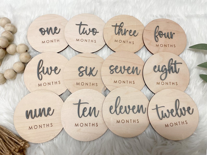 Baby Monthly Milestone Marker, 1-12 Month Baby milestone cards, Monthly Wooden Milestone Discs, Personalized Month Signs Baby Acrylic image 5