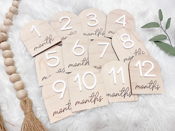 Baby Photoshoot Props Set Of 2 Wooden Interchangeable Baby Monthly ...