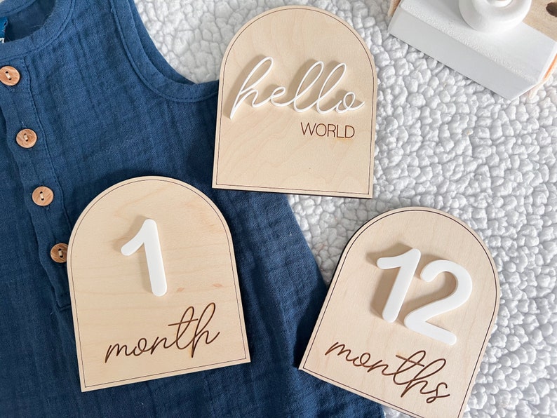 Baby Monthly Milestone Marker, Baby Month Signs, Interchangeable Wooden Milestone Cards, Gift for Baby Shower Gift, Newborn Photo Prop image 3