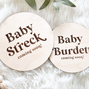 Baby Announcement Sign, Personalized Pregnancy Reveal, Custom Baby Coming Soon, Baby Arriving Sign, Social Media Reveal, We&#39;re Pregnant