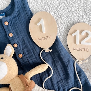 Marqueur d'étape ballon mensuel pour bébé, cartes d'étape en bois mensuelles interchangeables, cadeau pour cadeau de baby shower, accessoire photo nouveau-né