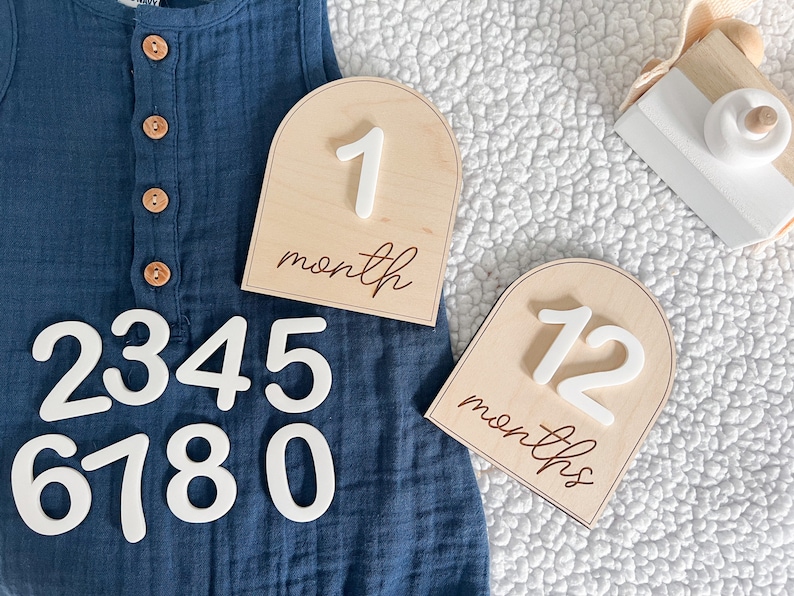 Baby Monthly Milestone Marker, Baby Month Signs, Interchangeable Wooden Milestone Cards, Gift for Baby Shower Gift, Newborn Photo Prop Milestones only