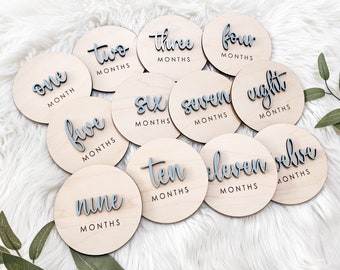 Baby Monthly Milestone Cards, 12 Month Photo Signs Baby, Monthly Wooden Milestone Discs, Baby Shower Gift, Baby month sign 3D Wood