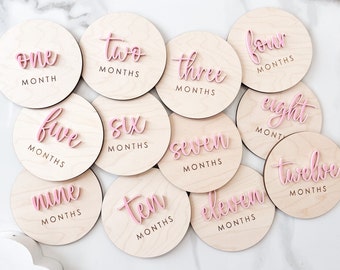 Baby Monthly Milestone Marker, 1-12 Month Baby milestone cards, Monthly Wooden Milestone Discs, Personalized Month Signs Baby Acrylic