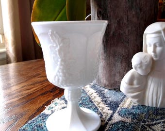 Set of 4 Milk Glass Harvest Grape Water / Wine Goblets - Indiana Glass - 1960’s