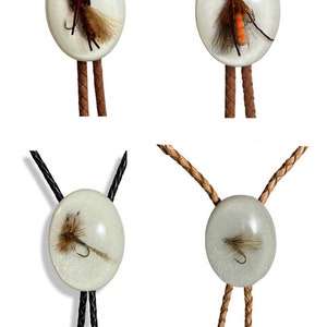 Spersonalizowany krawat bolo do wędkarstwa muchowego – ręcznie robiony skórzany sznurek, pamiątkowa odzież