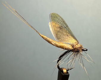 Extended Body Mayfly - Dry Fly Pattern for Trout Fly Fishing