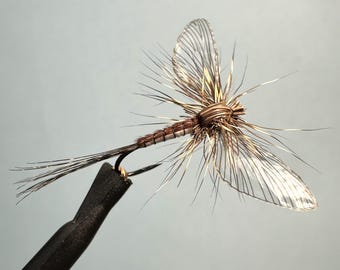 Vincent’s Spinner Coffin Mayfly - Spent (Deerhair)