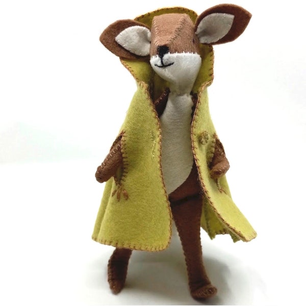 Wool felt fox in cape