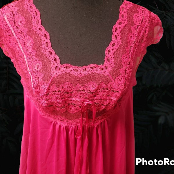 Olga 70s 9459 Vintage Nightgown Babydoll Nightie Lace Raspberry Rose  Size M