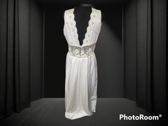 Vintage Bert Yelin For Iris Nightgown Satin Lace … - image 4