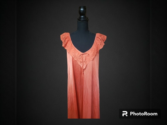 Vintage Olga 9660 Nylon Nightgown Negligee Shelf Bra Coral Size M 