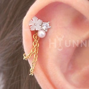 16g Dainty pearl flower double chain conch ear stud, Conch helix double chain earring, Stainless steel, HiUnni Handmade, 1pc